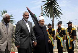 القرضاوي: من يؤيد الانقسام الفلسطيني ويشجعه "مجرم وظالم"