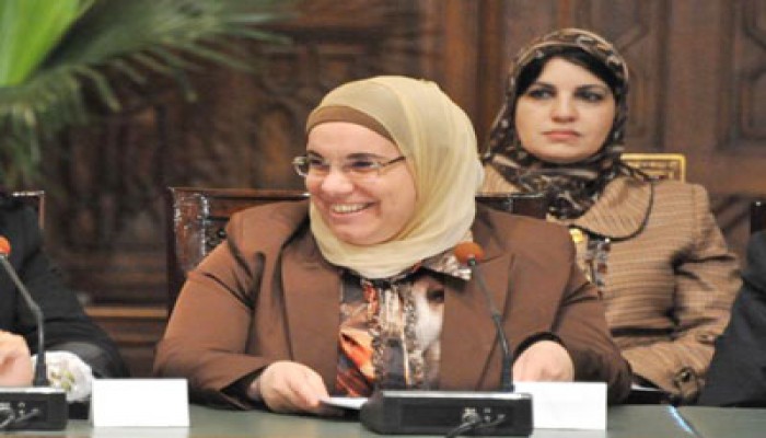 باكينام الشرقاوي: زيادة القمح وإنتاج أول "آيباد" مصري أولى بشائر الاستقرار