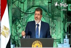 الرئيس مرسي: لا بيع للقطاع العام.. وتطوير مجمع الحديد والصلب ليبلغ الإنتاج 3 ملايين طن