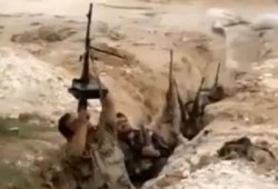 "الجيش الحر" يسقط مروحية لنظام الأسد بحلب