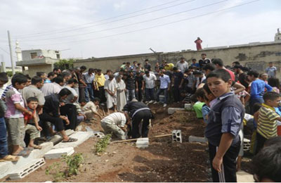 ارتفاع أعداد شهداء مجزرة ريف دمشق إلى 476 شخصًا