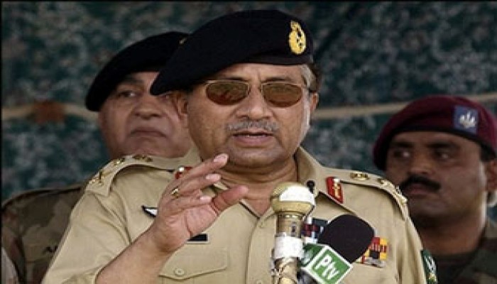 "مشرف" يهرب من محكمة في إسلام أباد بعد أن أمرت باعتقاله