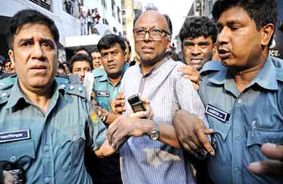 تطورات الثورة في بنجلاديش.. القبض على رئيس تحرير صحيفة "القومية"