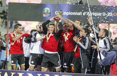 ياسين يهنئ اتحاد الكرة بحصول منتخب الشباب على البطولة الإفريقية