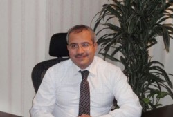 مراد علي: لن يقبل الشعب بعودة ماض لفظه وثار عليه