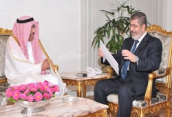 الرئيس يتسلم دعوة قطرية لحضور القمة العربية بالدوحة