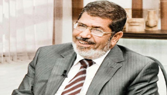 الرئيس مرسي يستعرض مهام "المركزي للتعبئة والإحصاء"