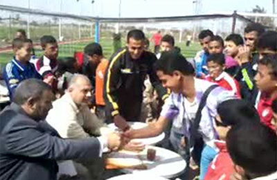 ياسر حسانين يكرم فائزي دوري "في حب مصر" بالشرقية