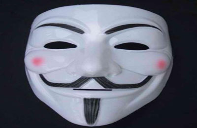 البحرين تحظر استيراد أقنعة "فنديتا"