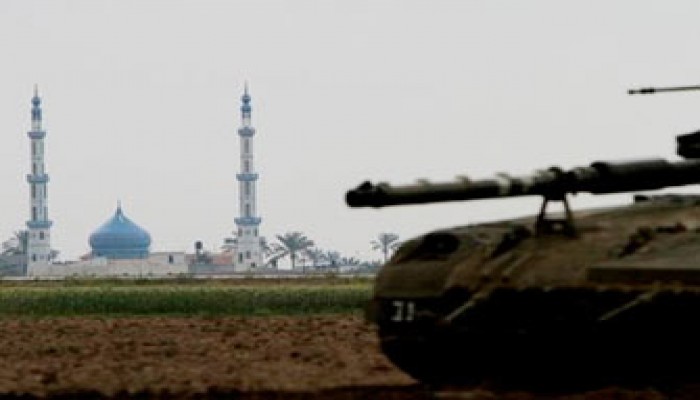 توغل محدود للاحتلال بغزة وإطلاق النار على المنازل