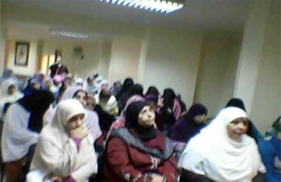 "جيزة بلا أمية" دورة لأمانة المرأة بـ"الحرية والعدالة"