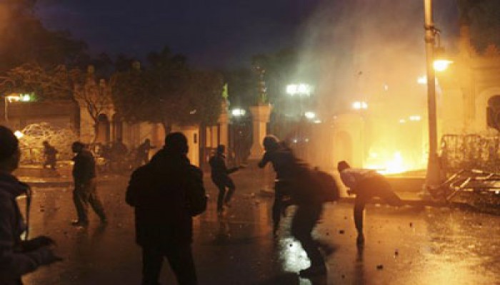 العريان: ما يحدث أمام "الاتحادية" جريمة مكتملة الأركان