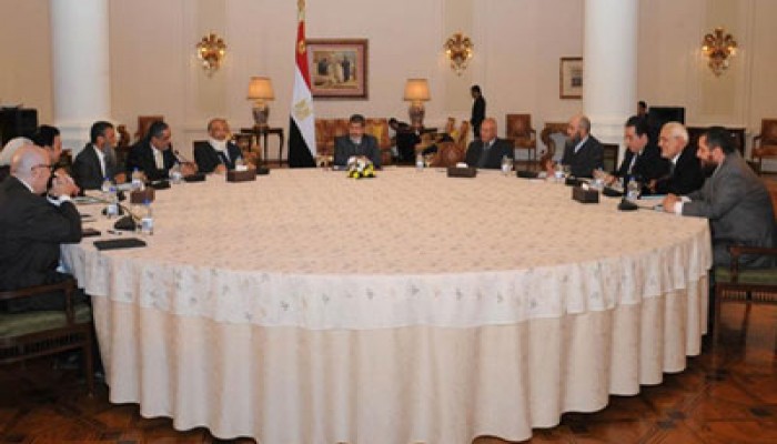 بدء جلسة الحوار الوطني الذي دعا إليه الرئيس مرسي