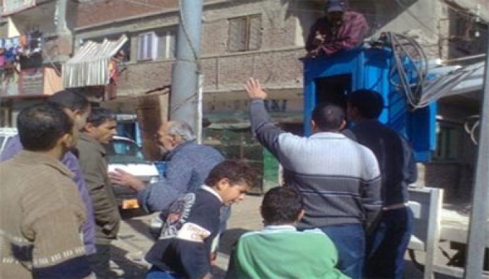 بالصور.. "الحرية والعدالة" يطلق حملة لإنارة شوارع دمياط