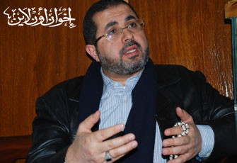 وفد طبي فلسطيني يغادر غزة متجهًا إلى سوريا لدعم الثوار