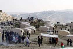 الاحتلال يهدم قرية "الكرامة" بالقدس بعد اقتحامها بـ 300 جندي