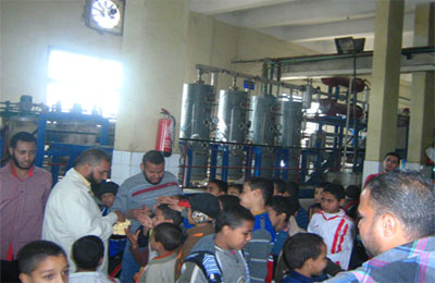 رحلة لأشبال الإخوان لمصنع سكر قوص لتوعيتهم بقيمة الصناعة