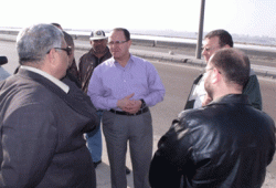 الحرية والعدالة بالإسكندرية يقود حملة لرفع المخلفات بالطريق الدولي