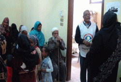 3250 مستفيدًا من 4 قوافل لـ"الحرية والعدالة" بأسوان