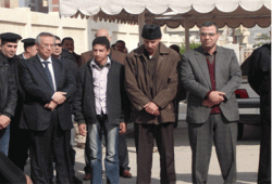 د. طاهر نمير يطالب بالضرب بيد من حديد على يد العابثين بأمن الوطن