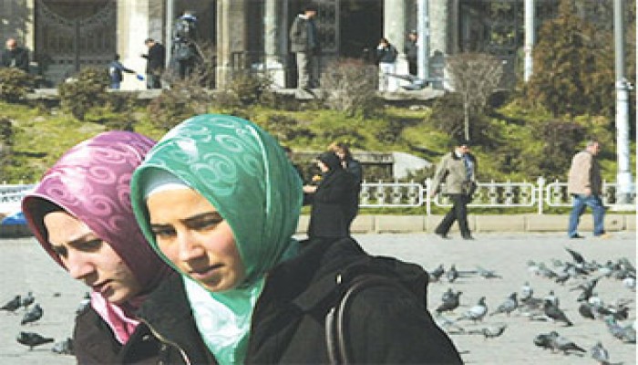 مشروع قانون تركي يسمح بارتداء الحجاب وإطلاق اللحى لأساتذة الجامعات