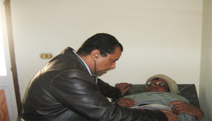 300 مستفيد من قافلة للإخوان والحرية والعدالة بقنا