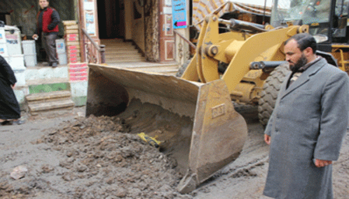 تعاون بين الحرية والعدالة والتنفيذيين بالشرقية لإزالة مخلفات مياه الأمطار