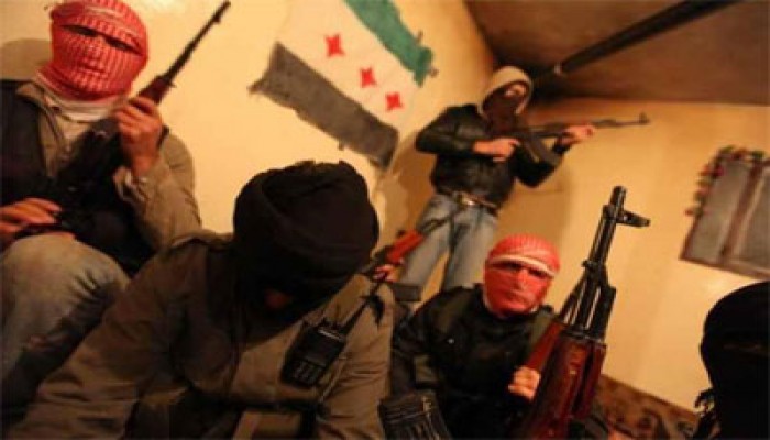 قائد سوري منشق: نظام بشار استخدم أسلحة كيماوية وغازات ضد الشعب