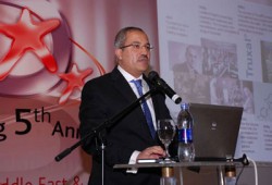 د. مراد علي: نأمل أن يكون إقرار الدستور فرصة لجمع الشمل