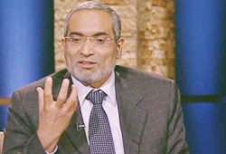 د. حلمي الجزار ينفي حدوث أي مشكلات أثناء مروره على لجان الاستفتاء