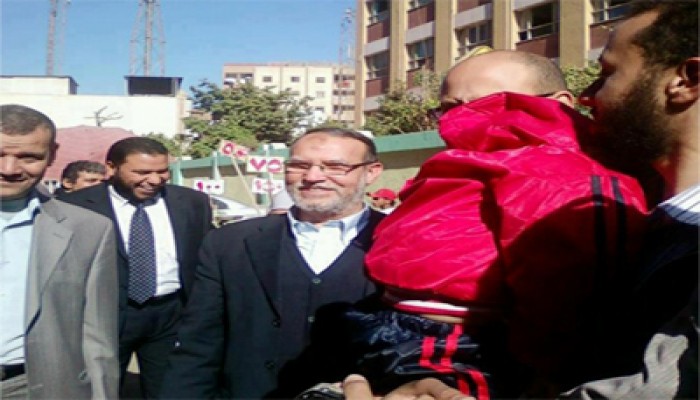 د. عصام العريان وجمال عشري في طوابير الناخبين بالجيزة