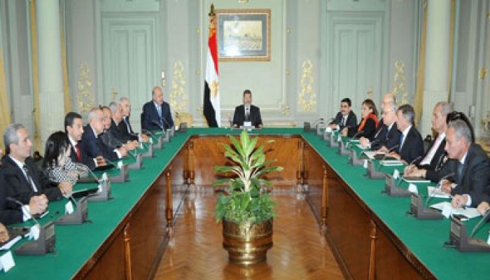 مرسي: لا بد من بذل الجهد للنهوض بالوطن