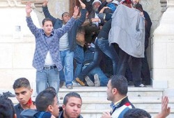 شباب الأحزاب الإسلامية يدينون العنف ويدعون للتكاتف من أجل مصر