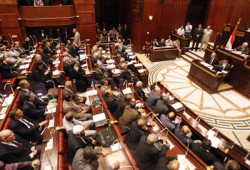 عضو بالتأسيسية: المنسحبون اشترطوا حذف مادتي الشريعة والعزل للعودة