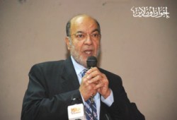 نقيب الصيادلة: الدستور الجديد يقلص صلاحيات الرئيس لحساب البرلمان والحكومة