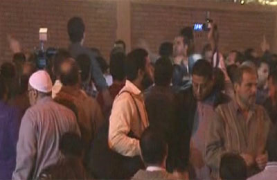 حقيقة ما حدث أمام الاتحادية