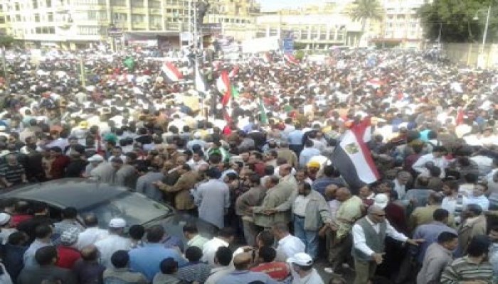 الآلاف يحتشدون بطنطا والمحلة الكبرى لتأييد قرارات الرئيس