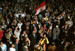 عشرات الآلاف بالإسكندرية يخرجون تأييدًا لقرارات الرئيس