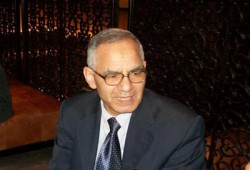 محافظ المنوفية يشارك الآلاف في وقفة لتأييد قرارات الرئيس