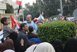 مسيرة يتقدمها صفوت حجازي تصل "الاتحادية"