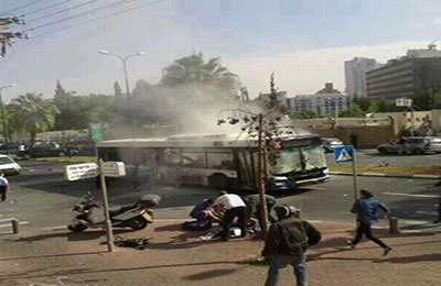 عشرات القتلى والجرحى الصهاينة في تفجير حافلة بـ"تل أبيب"