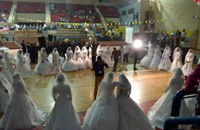 إخوان الشرقية ينظمون حفل زفاف جماعيًّا لـ100عريس وعروسة