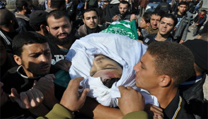 11 شهيدًا في مجزرة صهيونية استهدفت أسرة فلسطينية بـ"غزة"