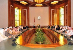 الرئيس مرسي يستقبل وفدًا لرجال الأعمال الإماراتيين