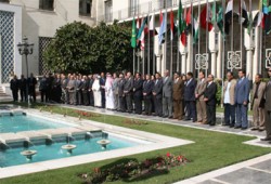 العربي ومندوبو الجامعة العربية ينظمون وقفة تضامنية مع الشعب الفلسطيني