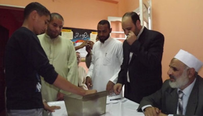 قرعة علنية للحرية والعدالة بأسيوط لتوظيف شباب المحافظة