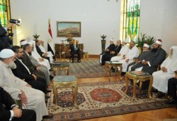 الرئيس مرسي يلتقي مع مجموعة من العلماء والدعاة