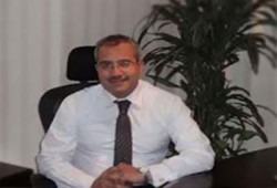 د. مراد علي: لم نطالب بإقالة الحكومة واعتراضنا على قرار غير مدروس