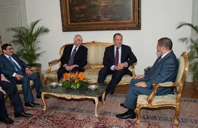 الرئيس مرسي يتسلم دعوة من بوتين لزيارة روسيا