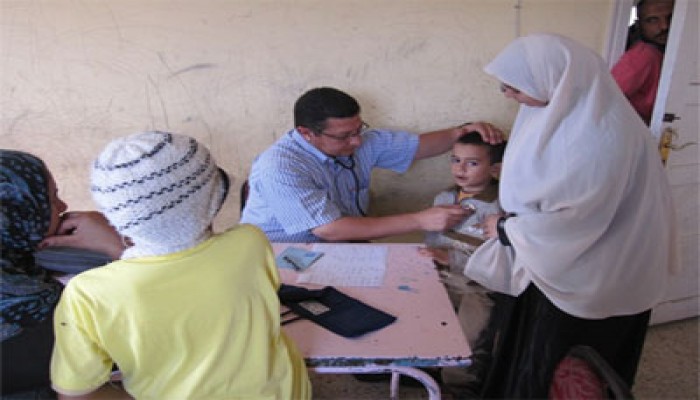 421 مستفيدًا من القافلة الطبية لـ"الحرية والعدالة" بمركز دمنهور